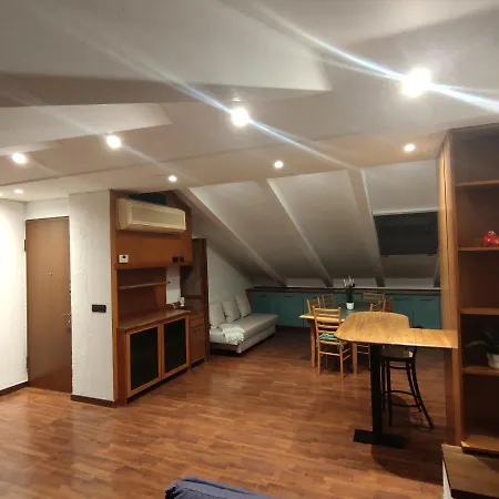 Apartmán Loft Mansardato Monza