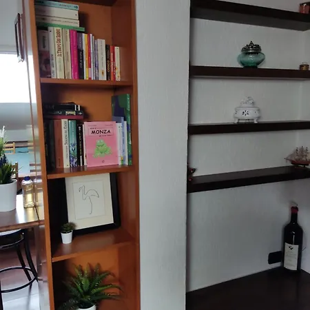 Apartman Loft Mansardato Monza